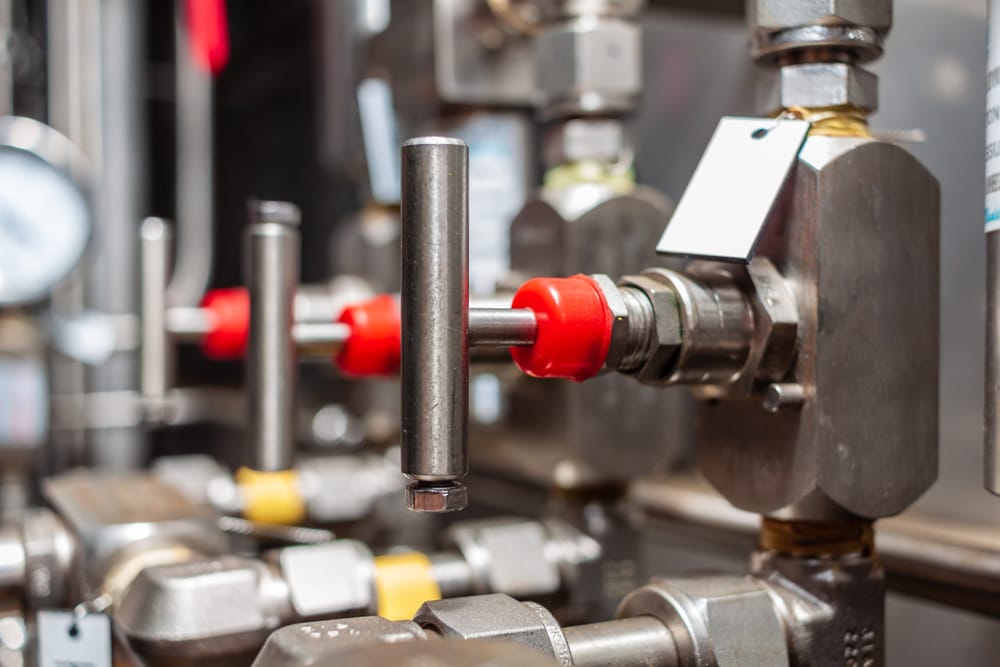 needle valves canada